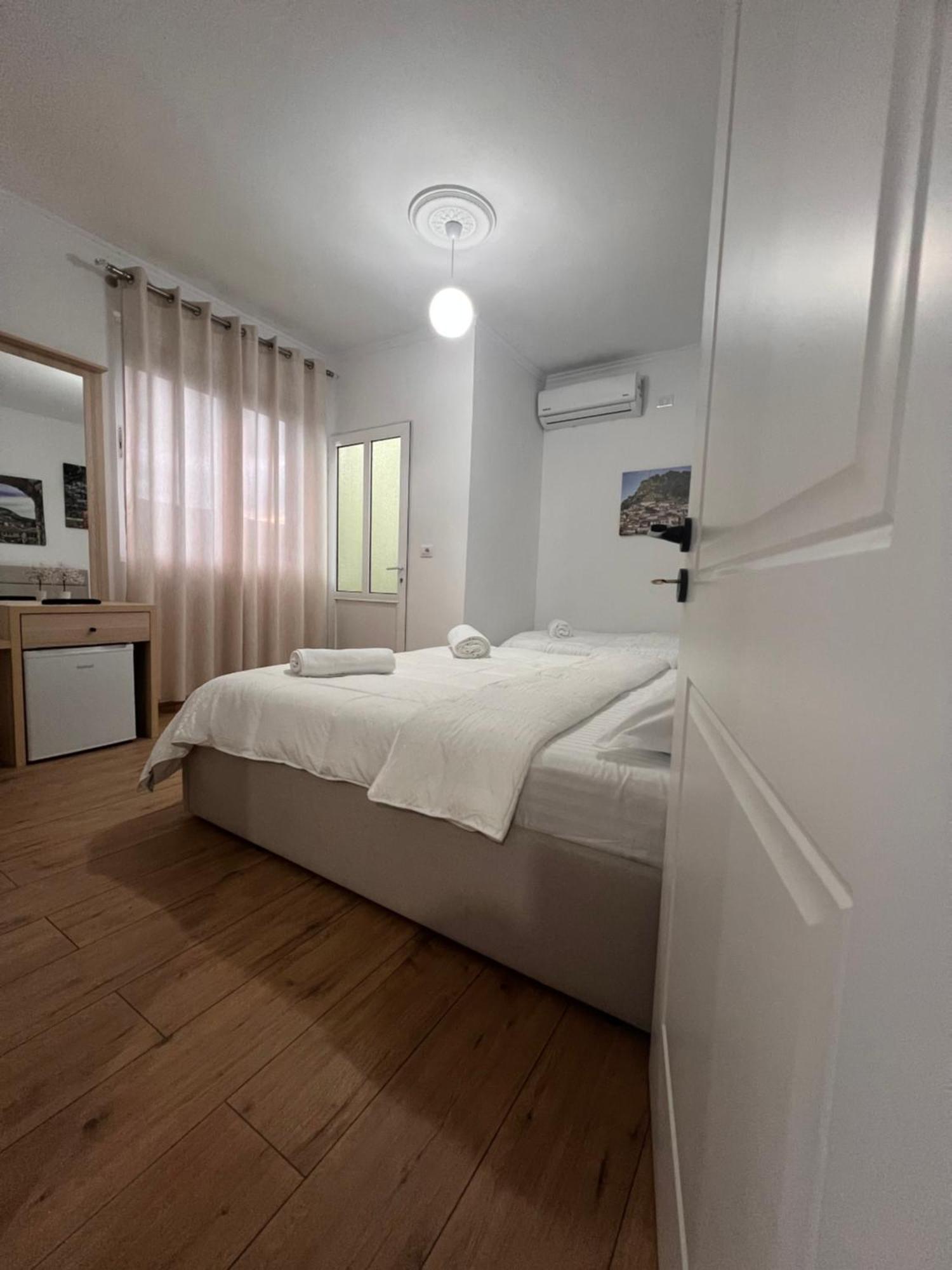 Hotel Villa Edis Berat Exterior foto